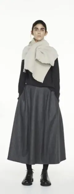 STUDIO NICHOLSON ダウンマフラー ライトグレー STUDIO NICHOLSON ダウンマフラー ライトグレー