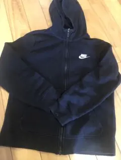 Nike き黒フルジップパーカー　ナイキ　145