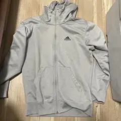adidas フルジップパーカー グレーのサムネイル