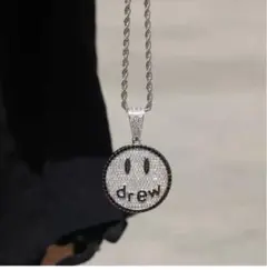 Drew house ネックレス　ジャスティンビーバー