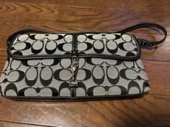 コーチアクセサリーポーチです。