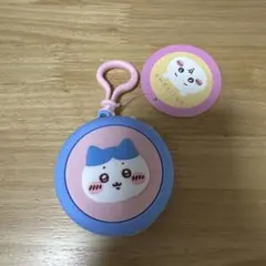 ちいかわ　ハチワレ　シリコンポーチ カラビナ付き