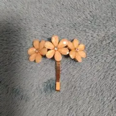 花モチーフ ヘアピン