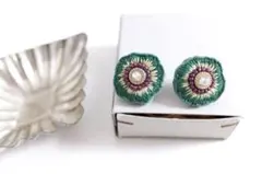 504.フラワー刺繍 ピアスイヤリング 金具選択可能 刺繍作家 春カラーアクセ