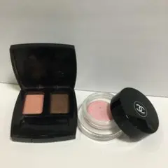 シャネル　アイシャドウ2点