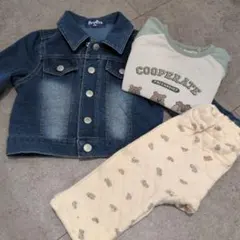 デニムジャケットとパンツ、シャツセット