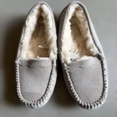 ♪ 新品・未使用❣️ UGG グレー モカシン シープスキン 26cm UGG グレー モカシン シープスキン - メルカリ