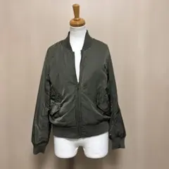 リバーシブルジャケット　オリーブグリーンorブラック