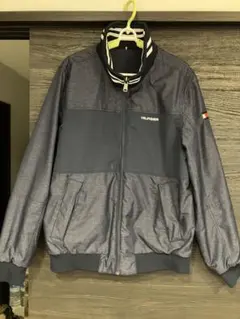 TOMMY HILFIGER ネイビーナイロンジャケット