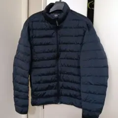 UNIQLO ウルトラライトダウン Mサイズ　ネイビー　メンズ