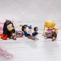 【即購入可】鬼滅の刃　ローソン限定　劇場版　無限列車編　チャーム付きフィギュア