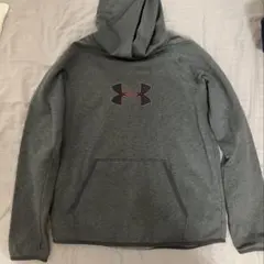 アンダーアーマー　グレー　トレーナー　M