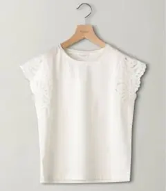 BEAUTY&YOUTH コットンカットワークフレンチスリーブカットソー