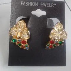 ぶどうモチーフイヤリング