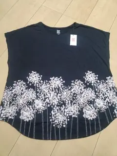 グラニフ　Tシャツ　花柄