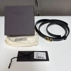 VALENTINO ブラックレザー ベルトのサムネイル