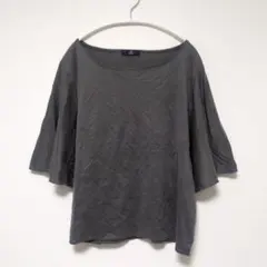 美品 イネド INED リヨセル混 フレアスリーブ カットソー チャコールグレーのサムネイル