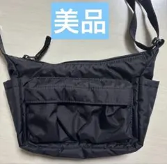 非売品【美品】ユニクロノベルティ　 マルチポケットショルダーミニバッグ　ブラック