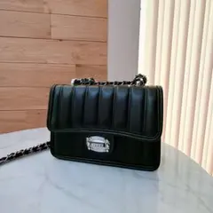 黒 ミニ ショルダーバッグ キルティング風 チェーン ビジュー