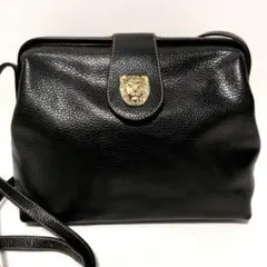 イタリア製 本革 ライオンゴールド金具 ショルダーバッグ 黒 bettina