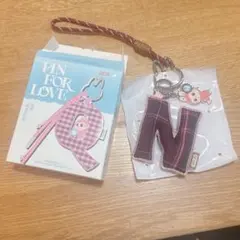 POPMARTラブブPIN FOR LOVE イニシャルアルファベットペンダント