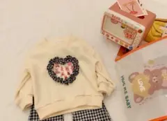 トレーナー・パンツセット クリーム色・赤チェック