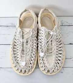 keen 24cmホワイト編み込みレザーサンダル