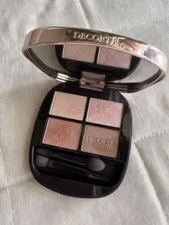 コスメデコルテ　スキンシャドウ デザイニング パレット03 Wisteria