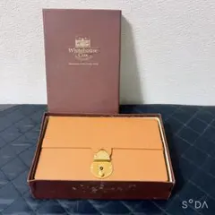 Item thumbnail for item 8b28d95a-cbdf-4cac-8918-2c3c5d4993b3