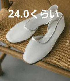 フラットシューズ