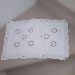 刺繍クッションカバー　2点のサムネイル