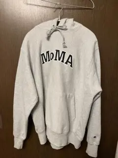 Champion フーディー MoMA Edition グレー パーカー