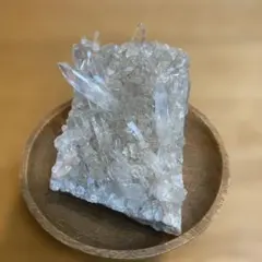 複数結晶の立体感 水晶クラスター 78g 台座+ミネラルタック付 複数結晶の立体感 水晶クラスター 78g 台座+ミネラルタック付 - メルカリ