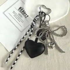 Item thumbnail for item 6e5c1616-1654-45c0-b4b5-0407db7592e3