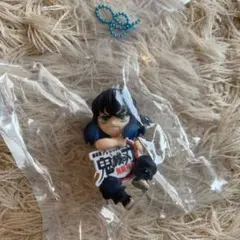 劇場版 鬼滅の刃 無限列車編 チャーム付きフィギュア 伊之助 新品未開封未使用