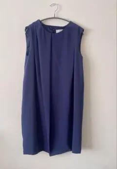 【美品】ROSSO ネイビー ノースリーブ ひざ丈ワンピース
