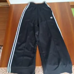 Adidas ルーズフレンチテリーワイドパンツ
