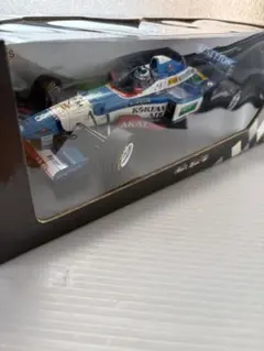 MINICHAMPS 1:18 F1 メルセデス ニコ・ロズベルグ 1 /18 - メルカリ