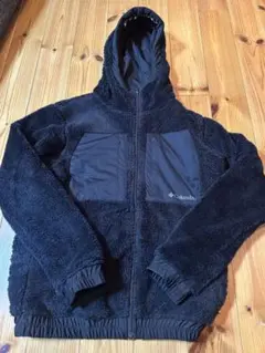 美品　Columbia リバーシブル　フリースジャケット 黒　M　サービス品付