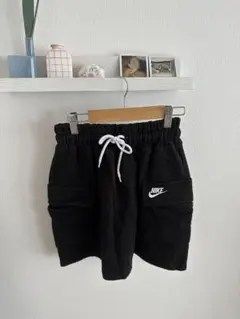 Nike ブラック ミニスカートのサムネイル