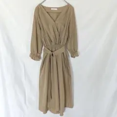 natural couture 七分袖 ワンピース ベージュ フレア きれいめのサムネイル