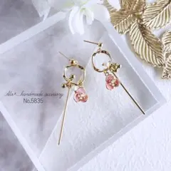 No.5835　かわいい　うすピンクミニフラワーの　ピアス/イヤリング