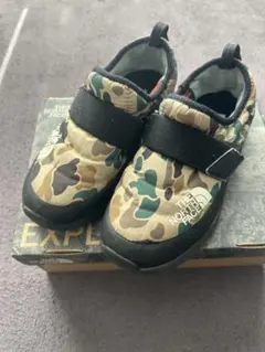 THE NORTH FACE カモフラージュブーツ