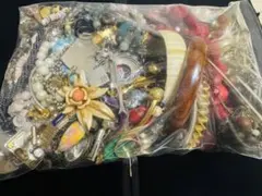 Item thumbnail for item fd69c179-05ed-4862-bf5f-d17ba5131cb3