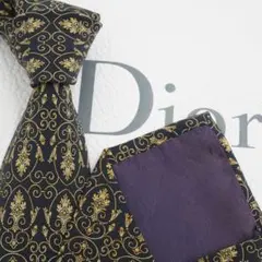 ほぼ未使用品　Christian Dior ネクタイ　高級シルク　総柄　パターン