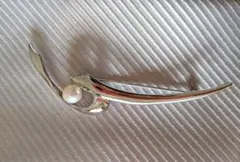 パール付き SILVER ブローチ　流線型