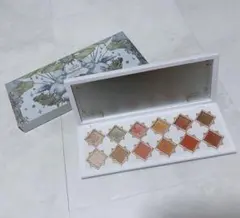 フラワーノーズ リトルエンジェル 12色 アイシャドウパレット