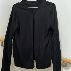 UVカットクルーネックカーディガン（水色）（XL） と（黒）（L）