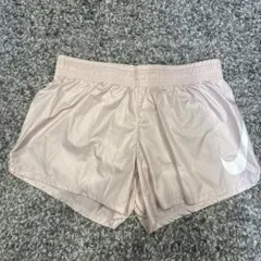 【新品】Nike ピンク ショートパンツ Sサイズ