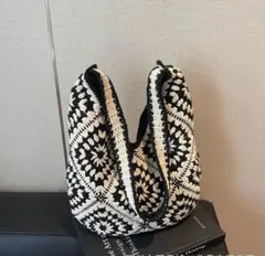 かぎ針編 トートバッグ ショルダーバッグ モノトーン 幾何学柄 モチーフ 黒 春